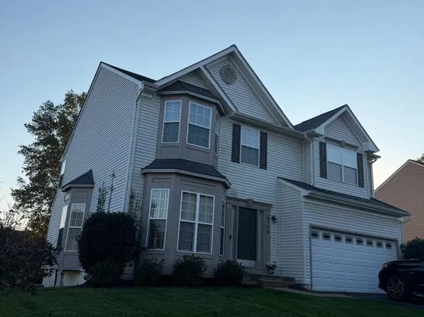 9316 Nancy St, Manassas Park, VA 20111