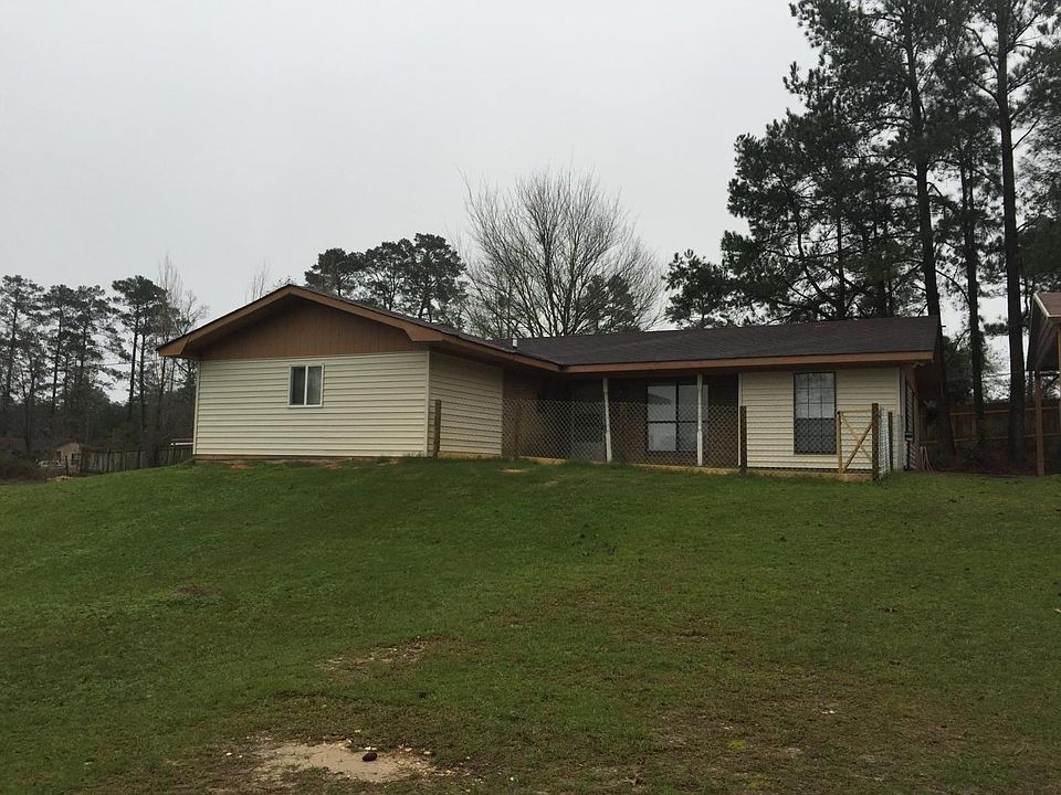 1st image of 685 Barham Road