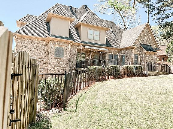 2nd image of 845 Aberlady Pl