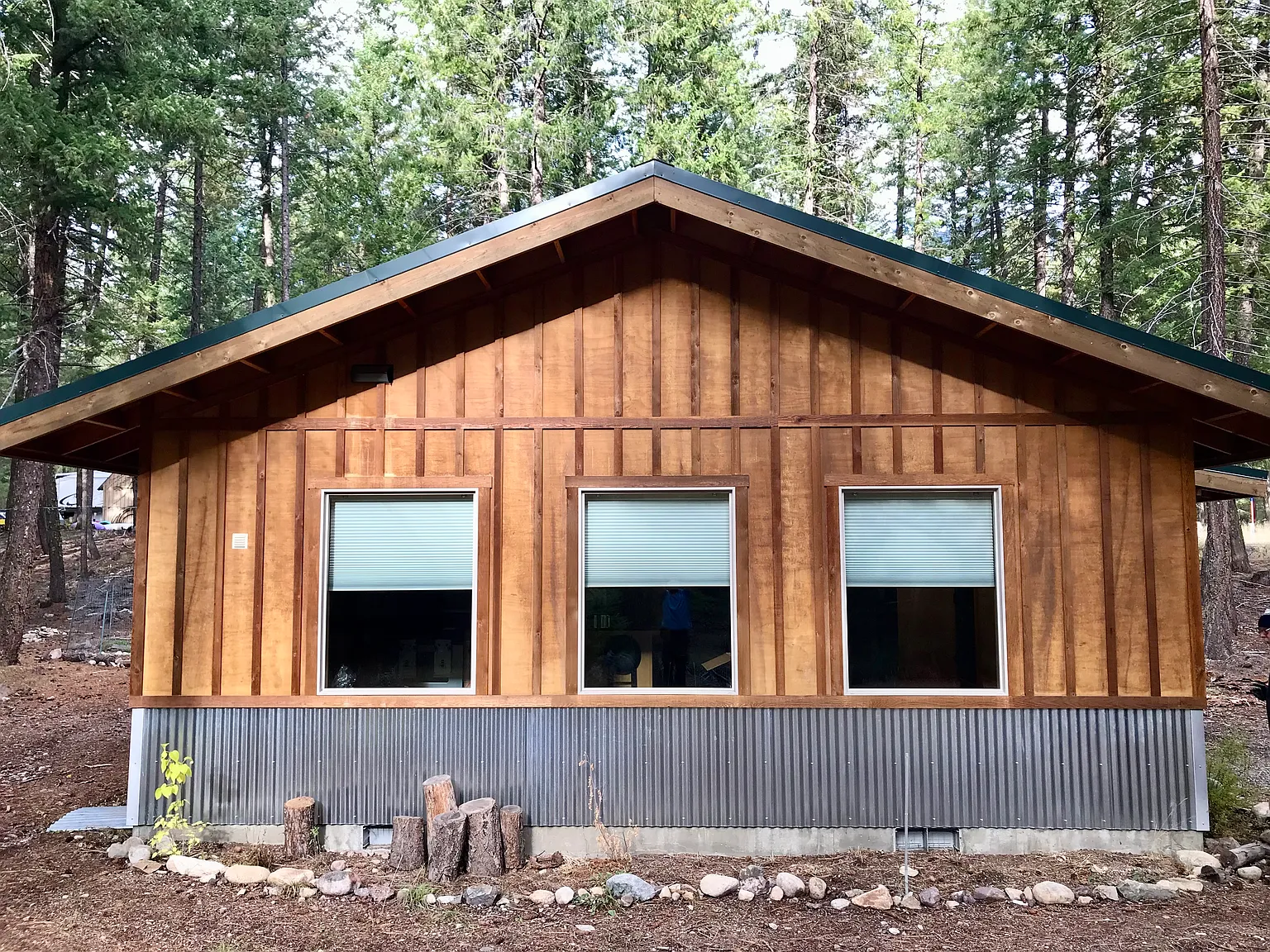 4 Rainbow Rd — Photo 2