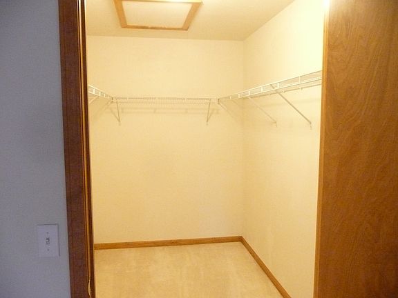 5th image of 428 Marigold Cir #69
