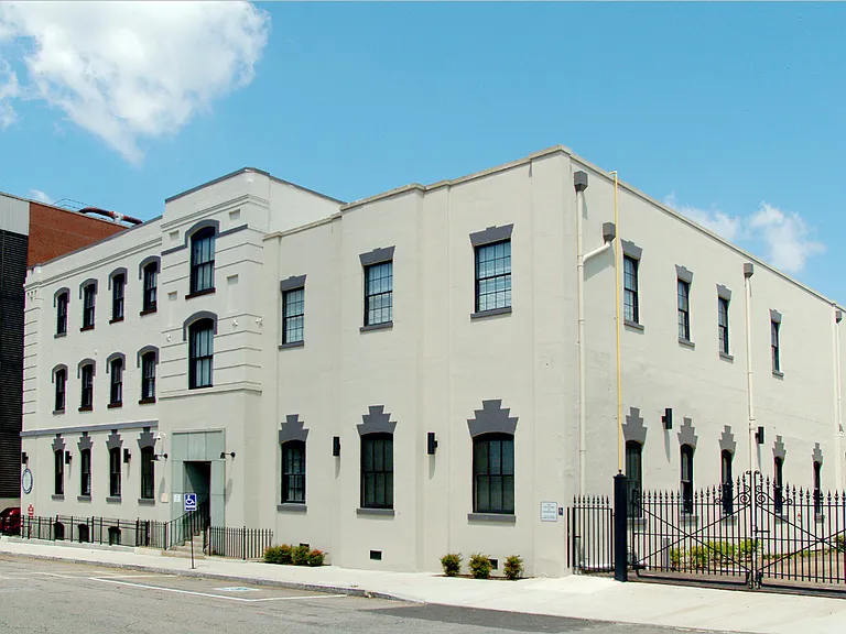 The Cameron Lofts — Photo 46