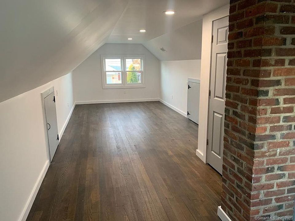 2nd image of 2735 Burnsford Ave