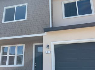6 Oak Manor Way, Sacramento, CA