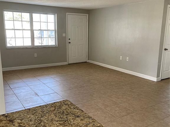4th image of 1140 Viking Dr