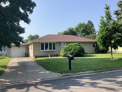 1018 Crestview Rd, Albert Lea, MN, 56007