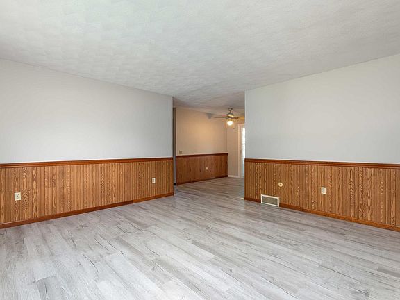 4th image of 1825 28th Ave