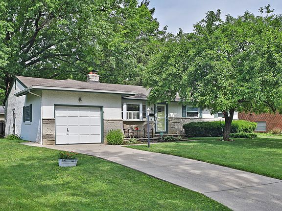 2nd image of 3585 Delamere Ave