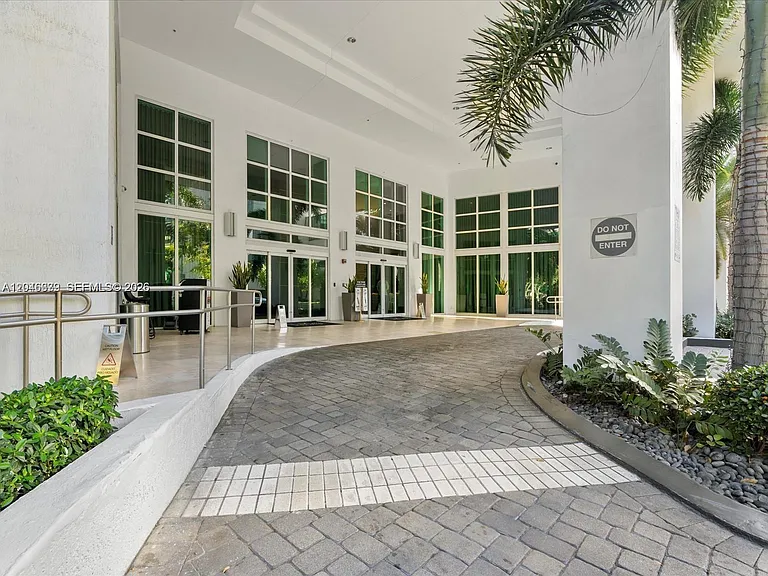 951 Brickell Ave #2011 — Photo 40