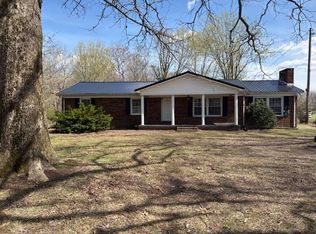 39 Collins Rd, Red boiling springs, TN 37150