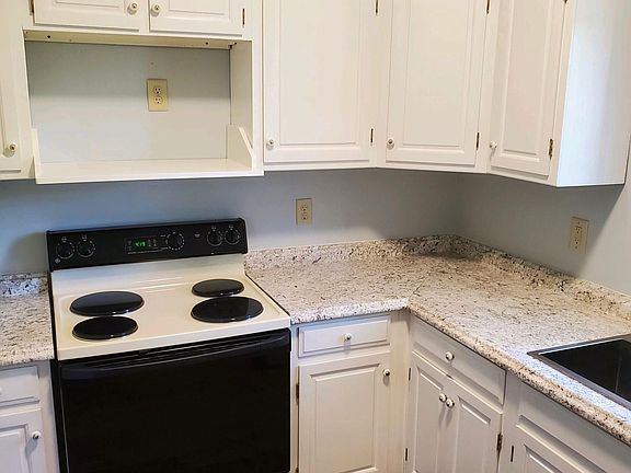4th image of 22 S Paul Laurence Dunbar St #22