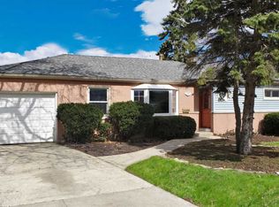 100 Bradley Ln, Hoffman Estates, IL