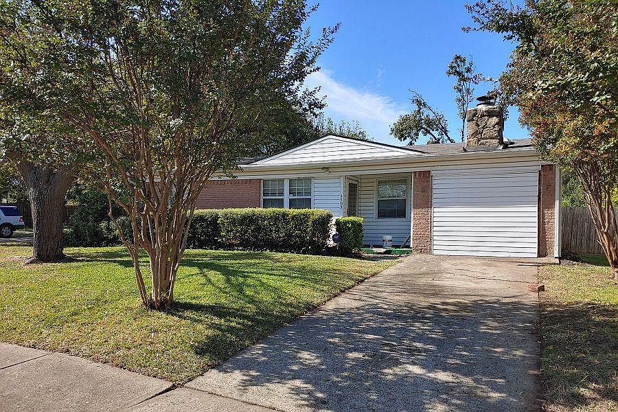 1st image of 4403 Sherwood Dr