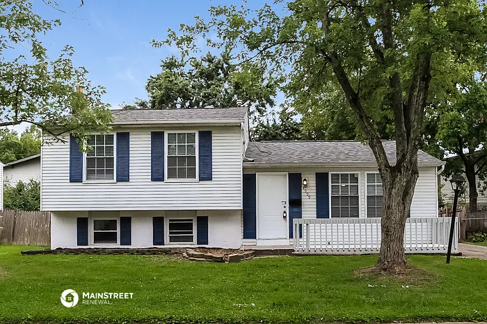 4999 Silverton Dr photo 1