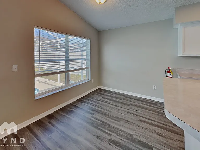 8655 Wellington Loop — Photo 8
