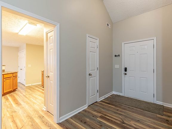 4th image of 3194 Barretts Ridge Dr