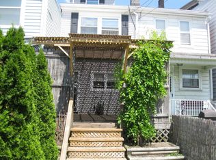 240 S Walnut St, Mount Carmel, PA 17851