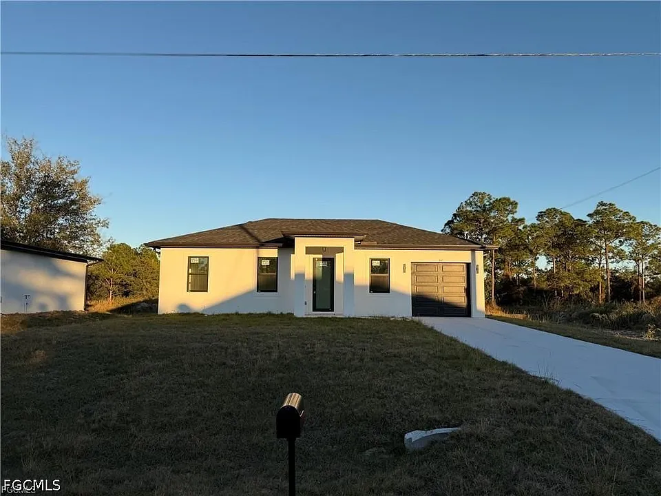 341 Western Ave S