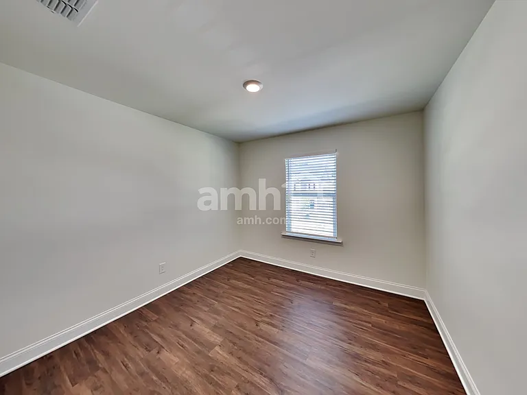 545 Summit View Ln — Photo 14