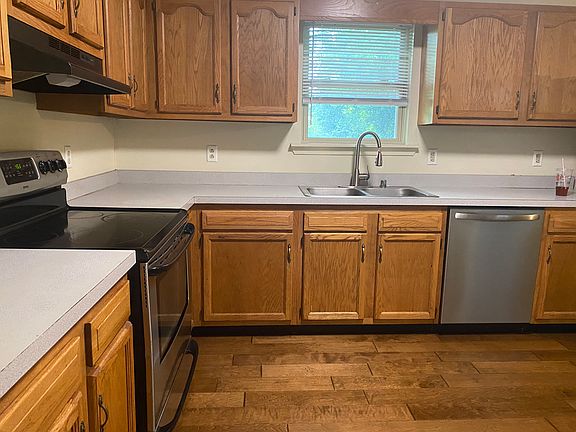 5th image of 1233 Berdine Way