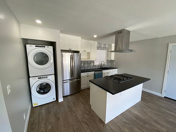 2nd image of 3720 Fruitvale Ave APT 17