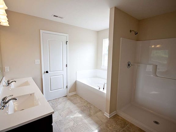 Owners deluxe bath