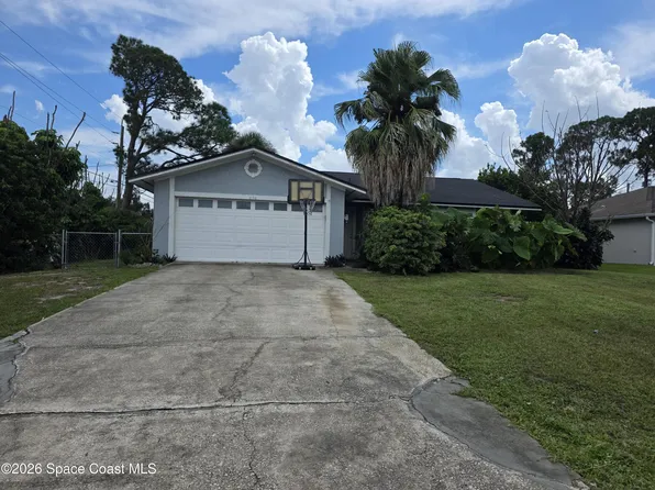 850 Vantage St SE, Palm Bay, FL 32909