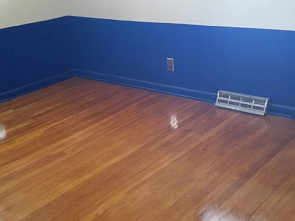 5th image of 1218 Waller St