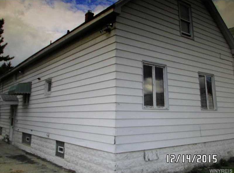 2nd image of 123 Gualbert Ave