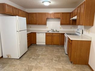 200 15th St NE #2, Mandan, ND 58554