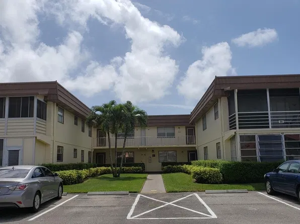 92 Saxony Cir #B, Delray Beach, FL 33446