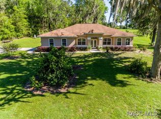 9370 NW 193rd St, Micanopy, FL 32667