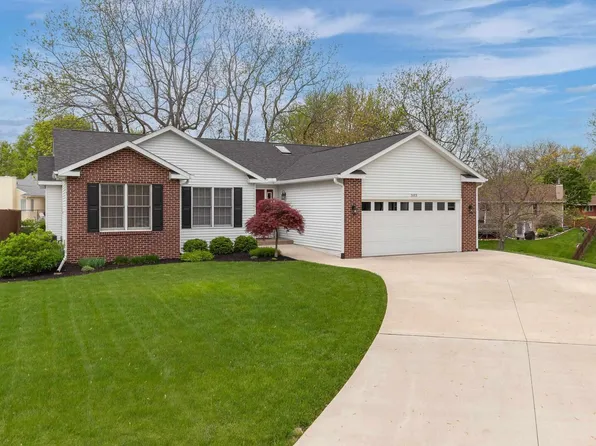 503 E 9th Avenue Ct, Coal Valley, IL 61240