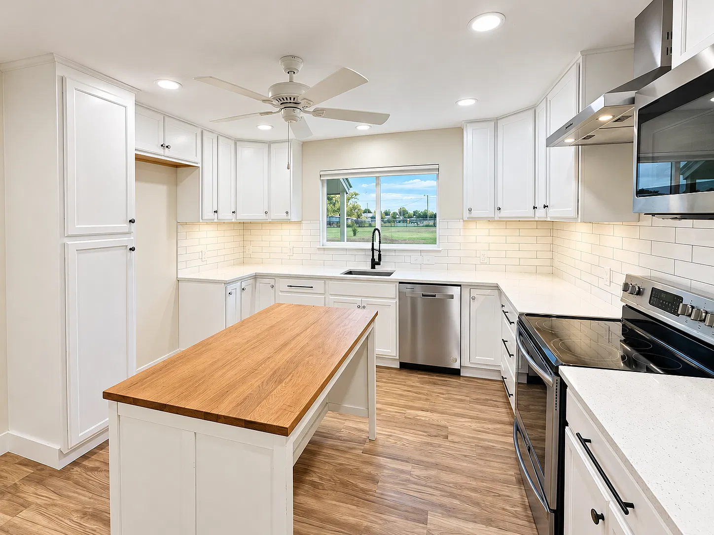 3 bed, 1572 sqft, $1,995 — Photo 4