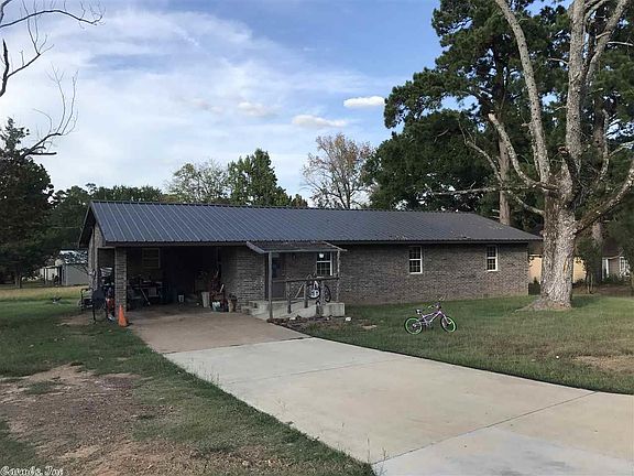 2nd image of 318 Georgia St