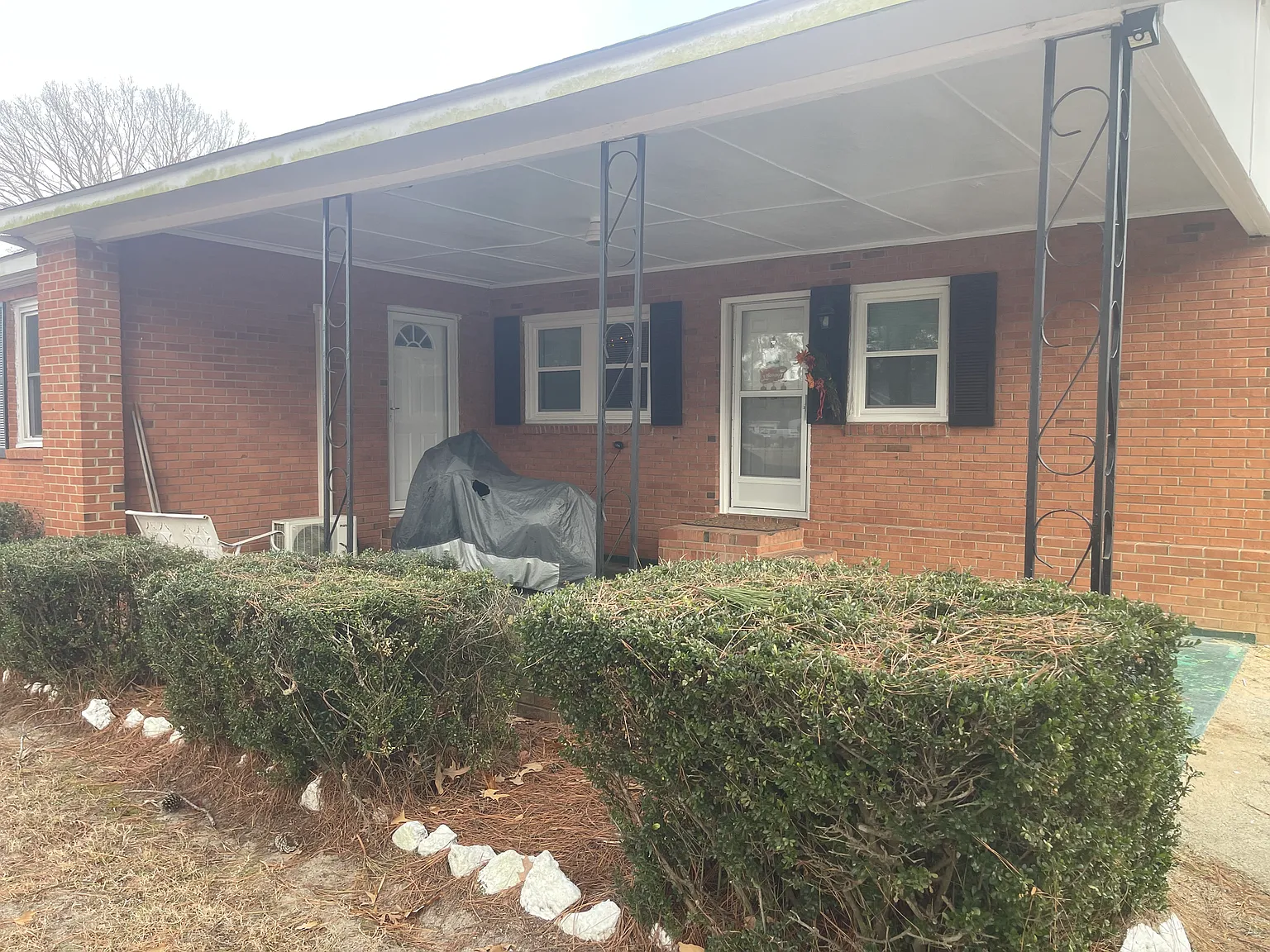 3 bed, 943 sqft, $1,150 — Photo 2