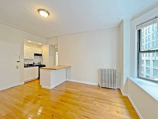 1st image of 11 E 32nd St APT 4A