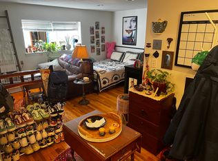 17 Euston Rd #17, Brighton, MA 02135