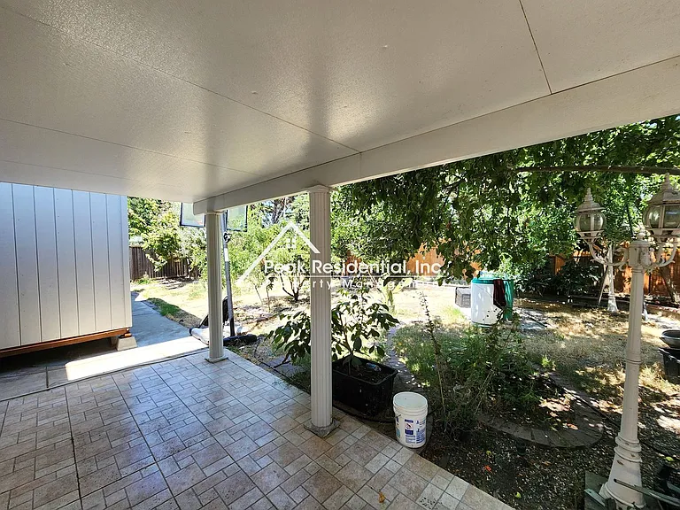 1119 Green Ridge Dr — Photo 29