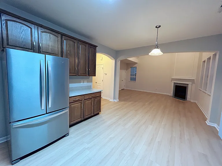 6523 Manitoba Ln — Photo 8