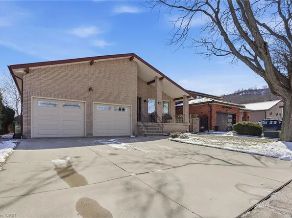 72 Oakridge Dr, Stoney Creek, ON L8G 2T6