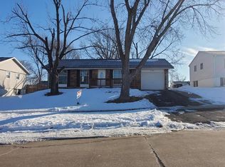 307 Hanover Rd SW, Cedar Rapids, IA 52404