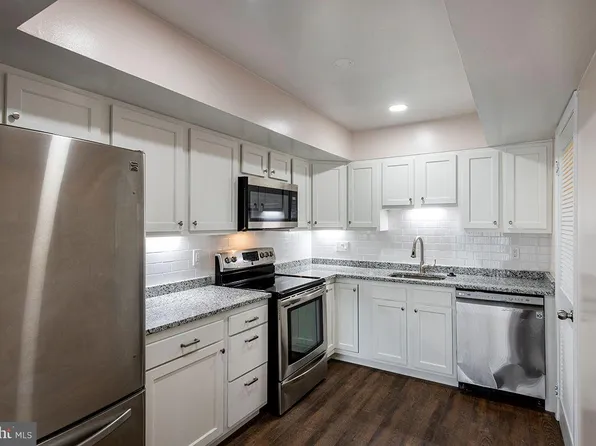 3819 El Cerrito Pl #A, Alexandria, VA 22309