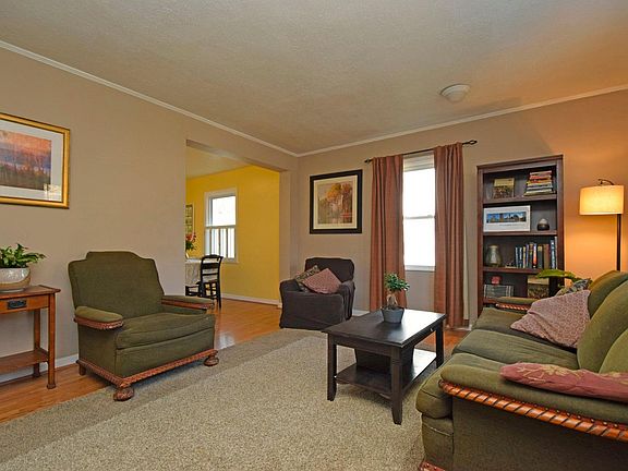 3rd image of 6721 Whitehall Ave