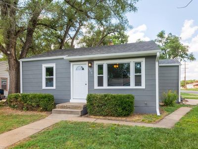 1325 Gypsum Ave, Salina, KS, 67401