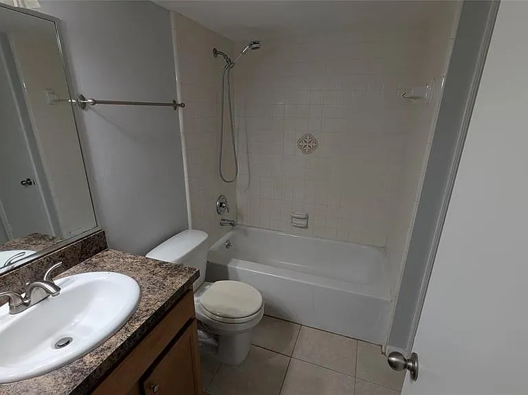2882 Plaza Terrace Dr #2882 — Photo 20