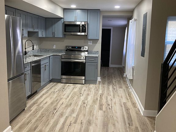 4th image of 614 Maude Ave