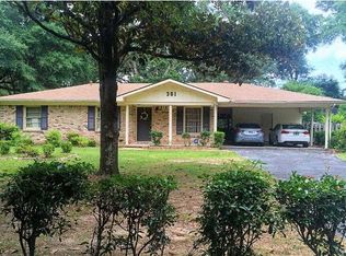 361 Lakeview Dr, Mobile, AL 36695