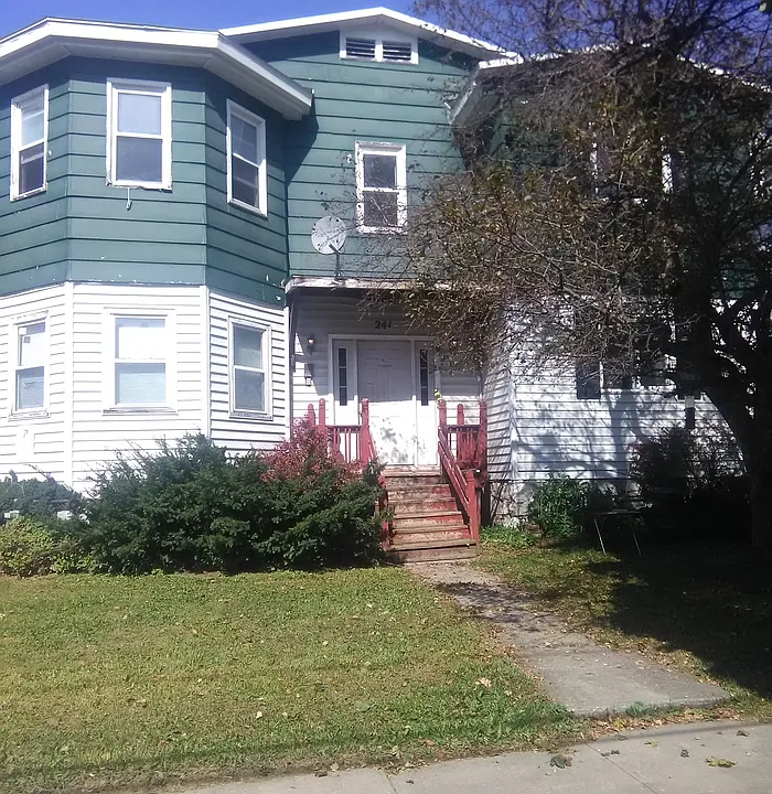 241 Winslow St #2C