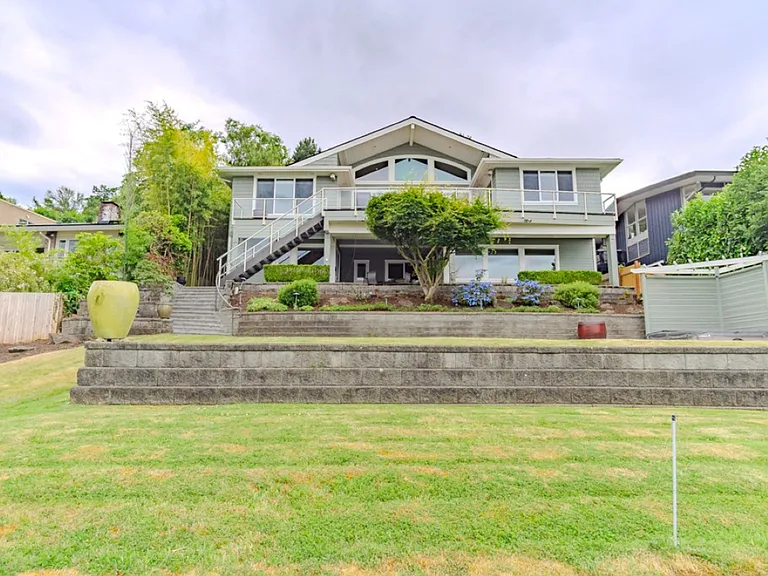 8568 Sand Point Way NE — Photo 12